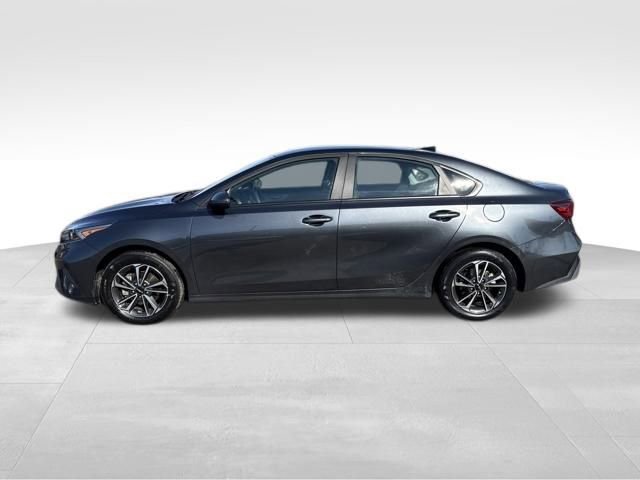 Used 2024 Kia Forte LXS w/ LXS Technology Package image 4