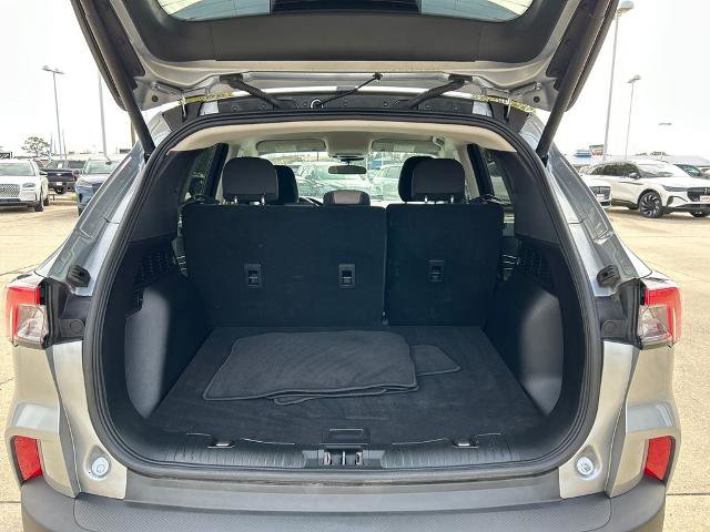 Certified 2022 Ford Escape SE w/ SE Sport Appearance Package FWD image 5