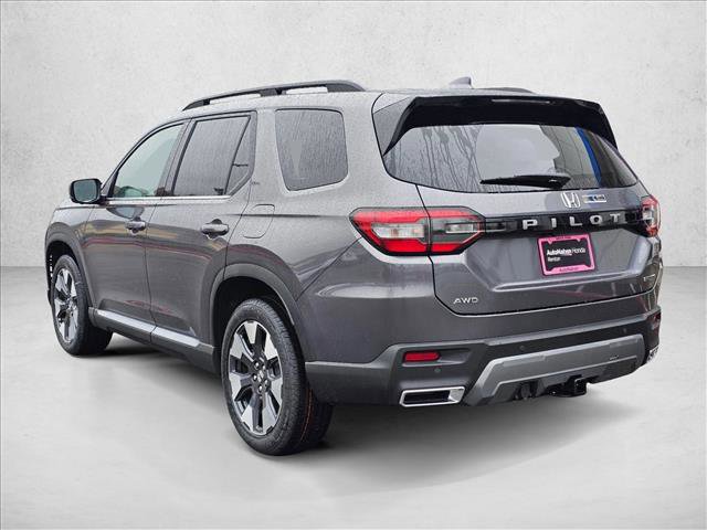 New 2026 Honda Pilot Touring image 3