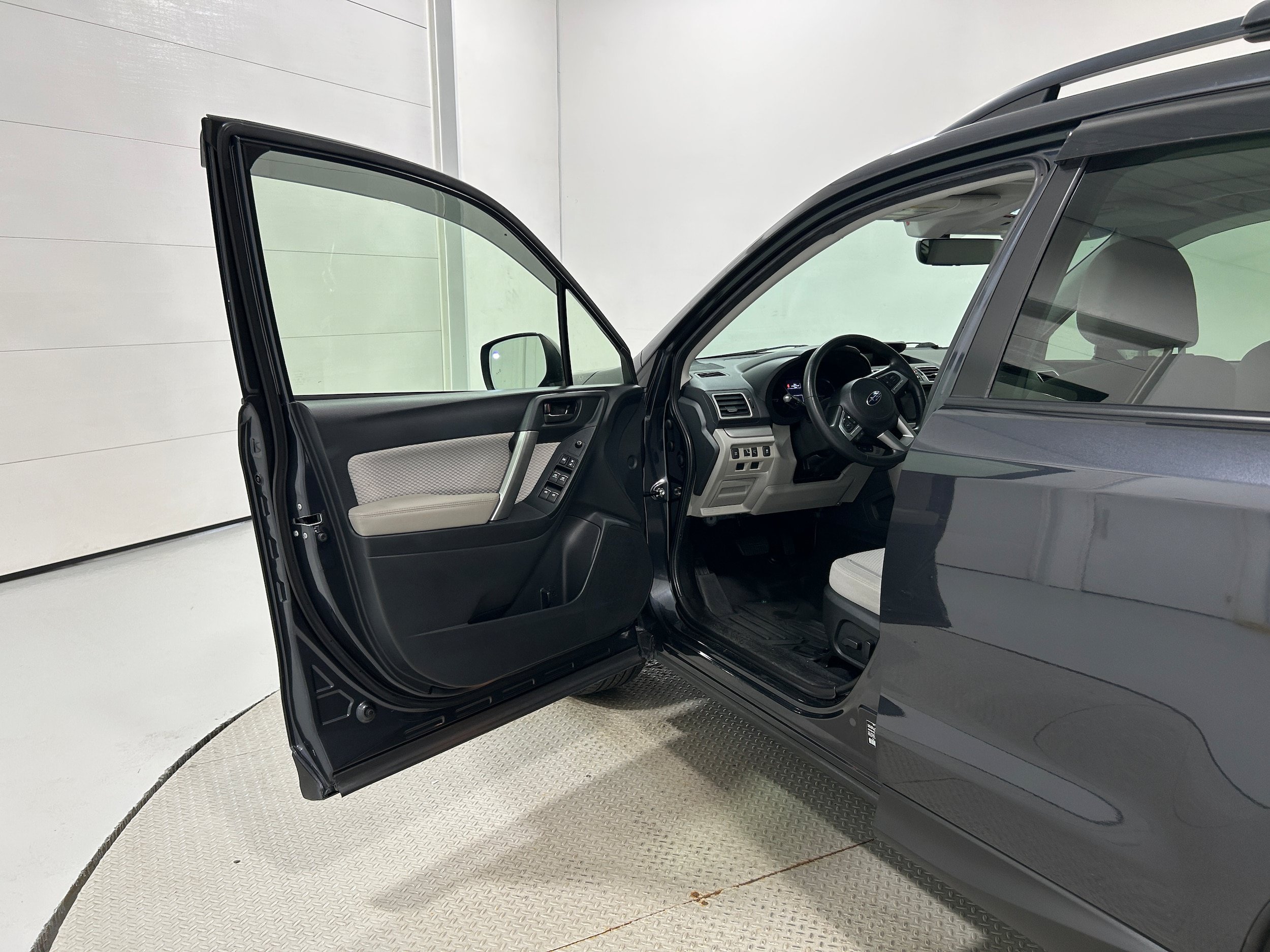 Used 2018 Subaru Forester 2.5i Premium AWD/4WD image 22