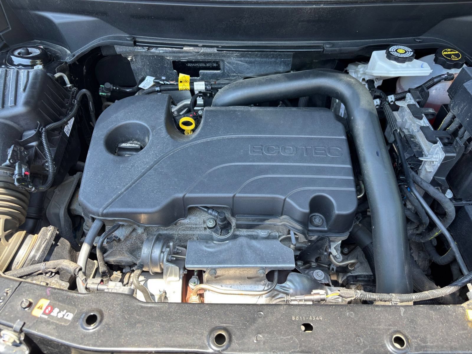 Used 2025 Chevrolet Equinox LT FWD image 33