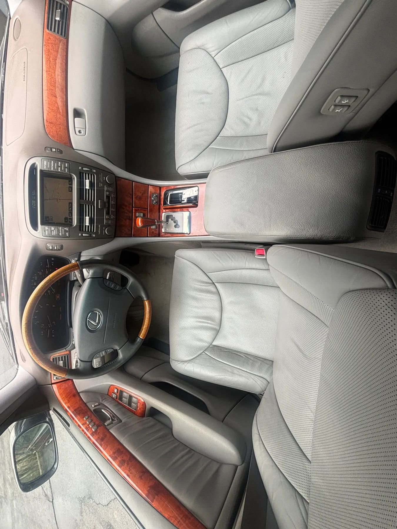 Used 2004 Lexus LS 430 RWD image 25