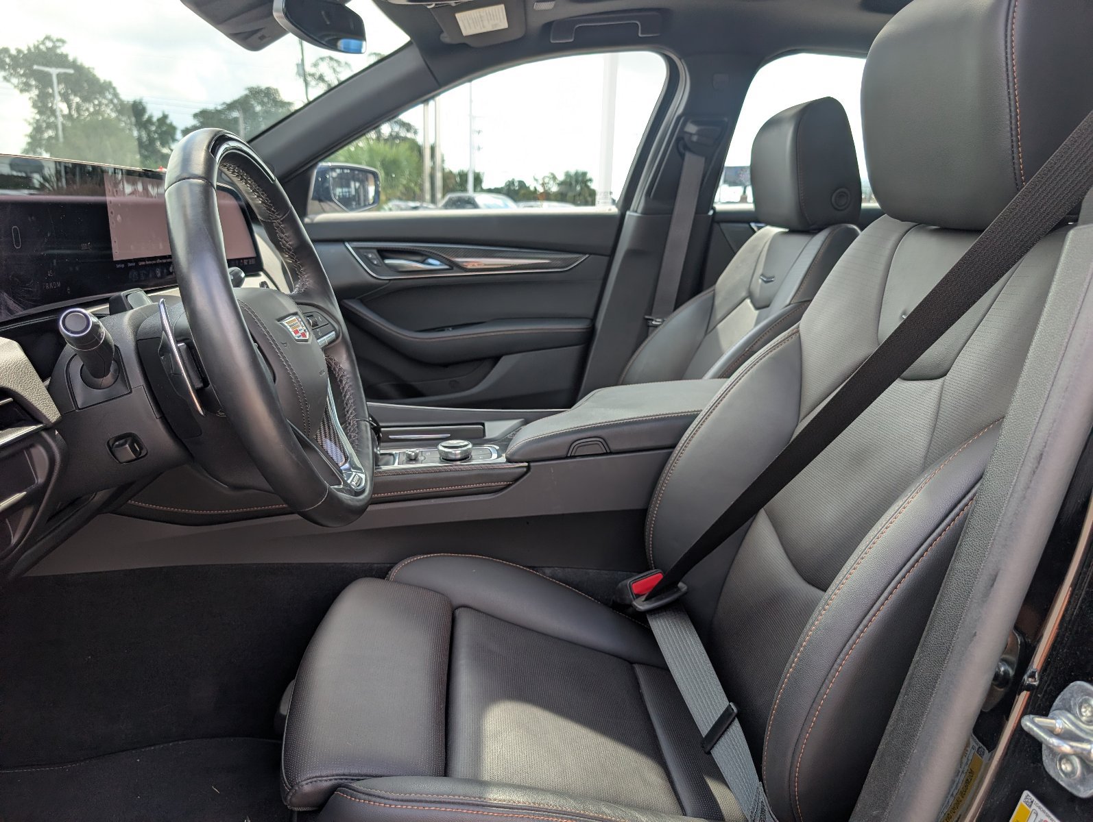 Certified 2025 Cadillac CT5 V w/ LPO, Blue Accent Package RWD image 14