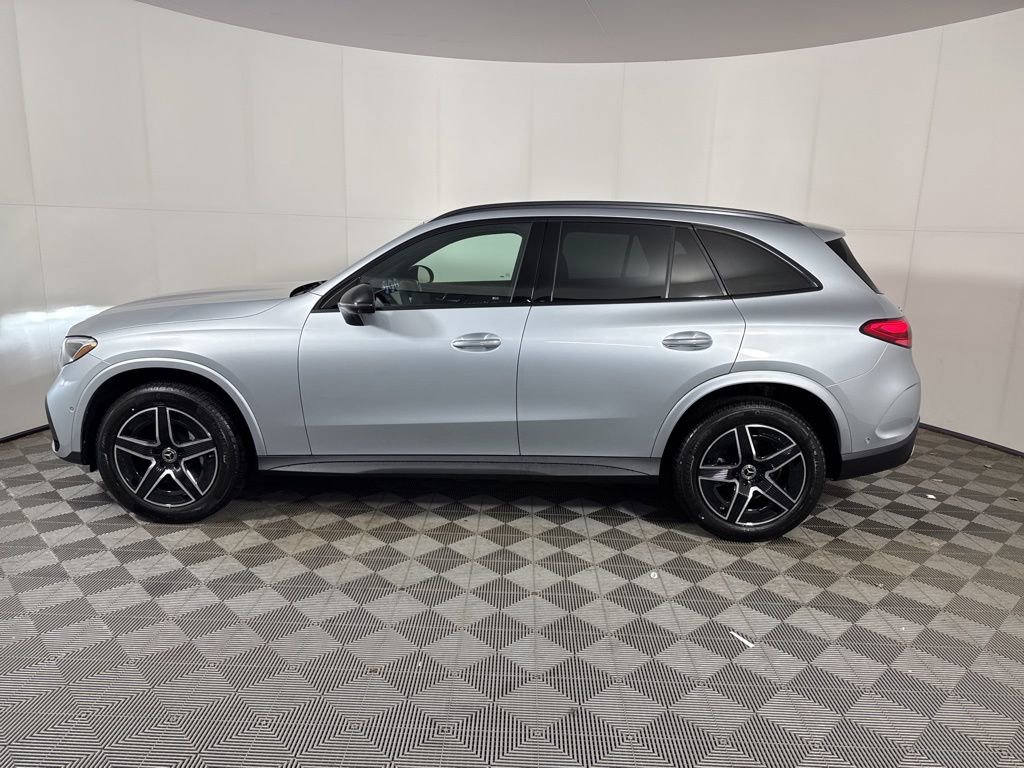 New 2026 Mercedes-Benz GLC 300 4MATIC image 2