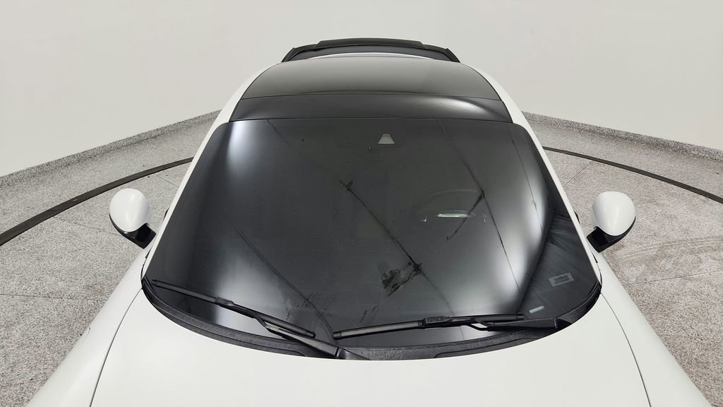 Used 2015 Porsche 911 Turbo S image 49