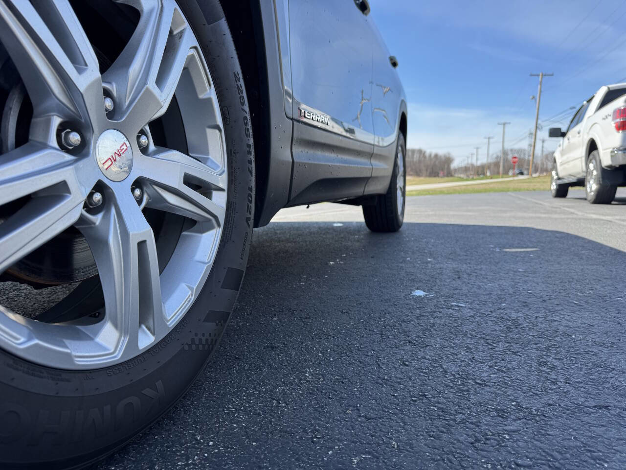 Used 2019 GMC Terrain SLE image 37