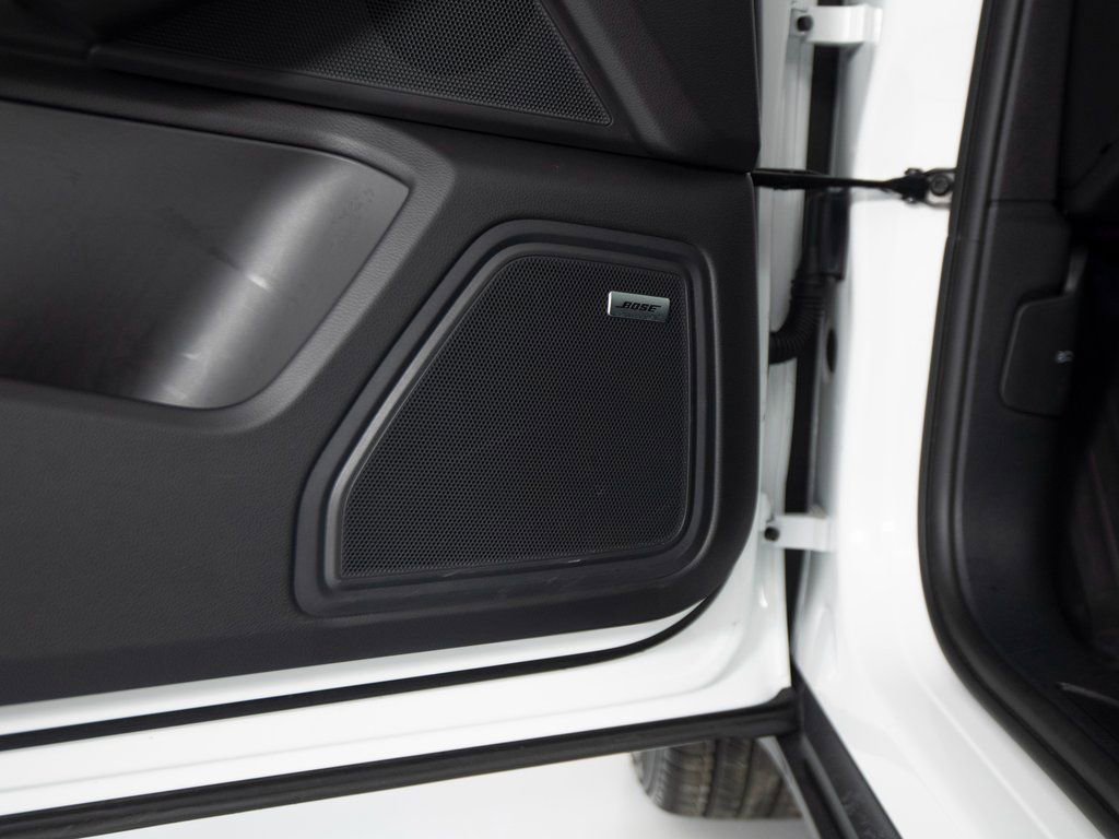 Certified 2025 Porsche Macan image 22