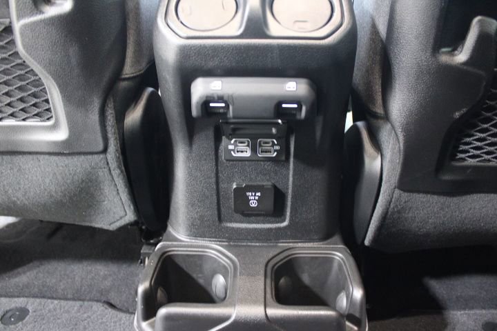 Used 2025 Jeep Wrangler Rubicon image 22