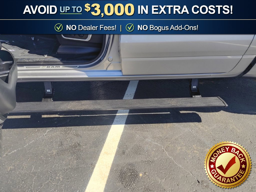 Used 2019 RAM 1500 Laramie AWD/4WD image 30