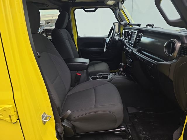Used 2023 Jeep Wrangler Unlimited w/ Cold Weather Group image 9