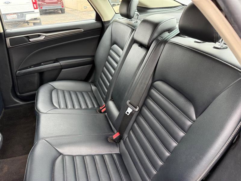Used 2019 Ford Fusion SEL image 6