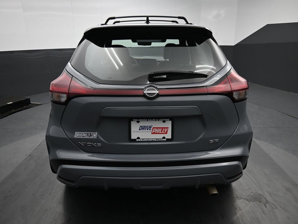 Used 2024 Nissan Kicks SR w/ SR Premium Package image 6
