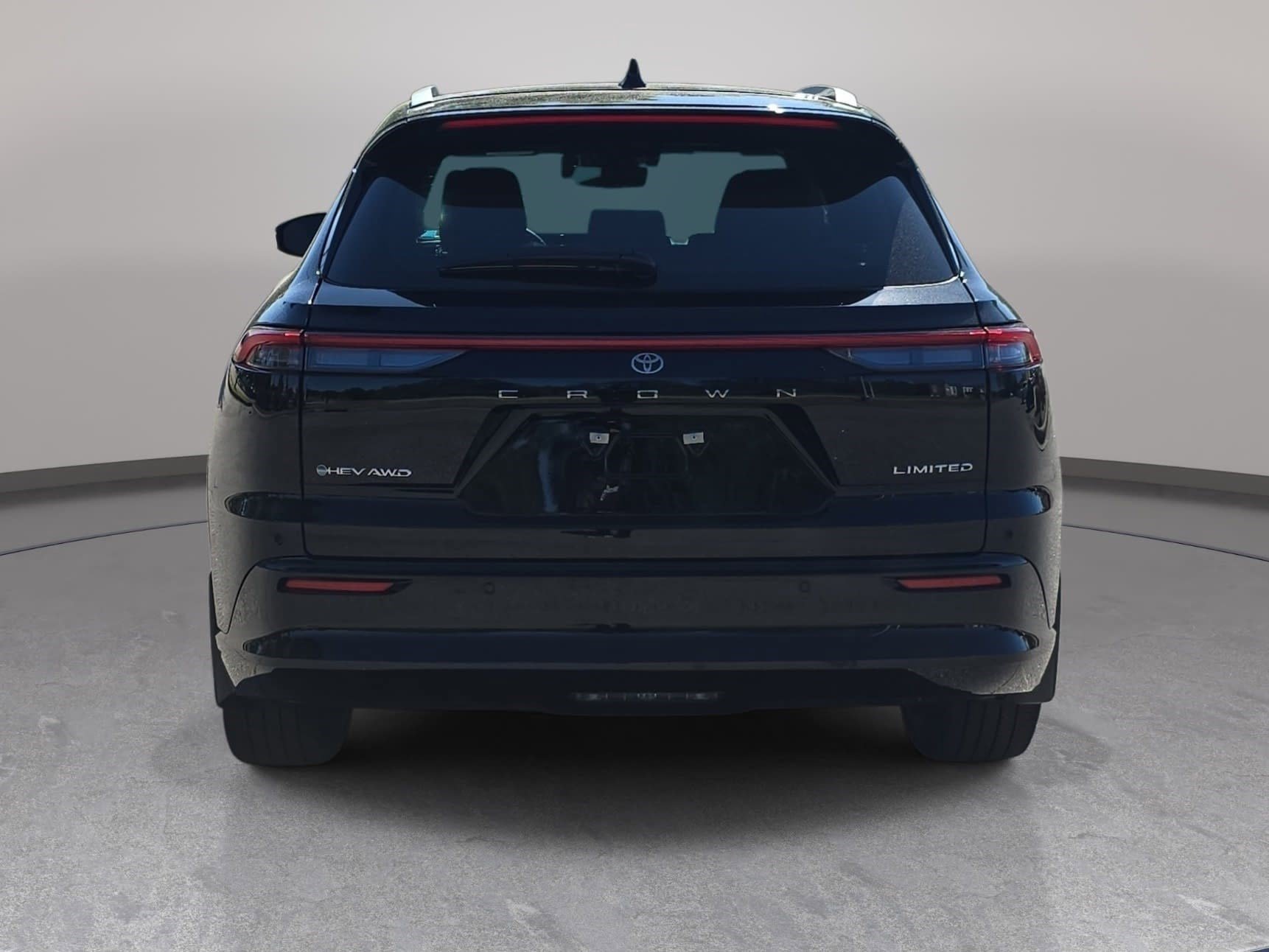 Used 2025 Toyota Crown Signia w/ Advanced Technology Package AWD/4WD image 6