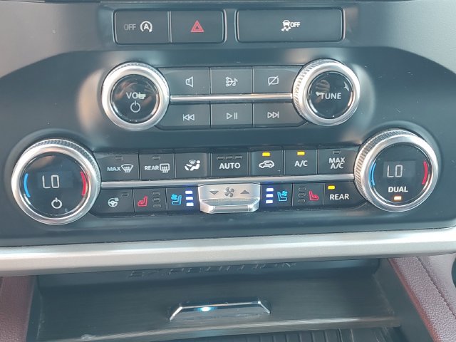 Used 2024 Ford Expedition Limited RWD image 17