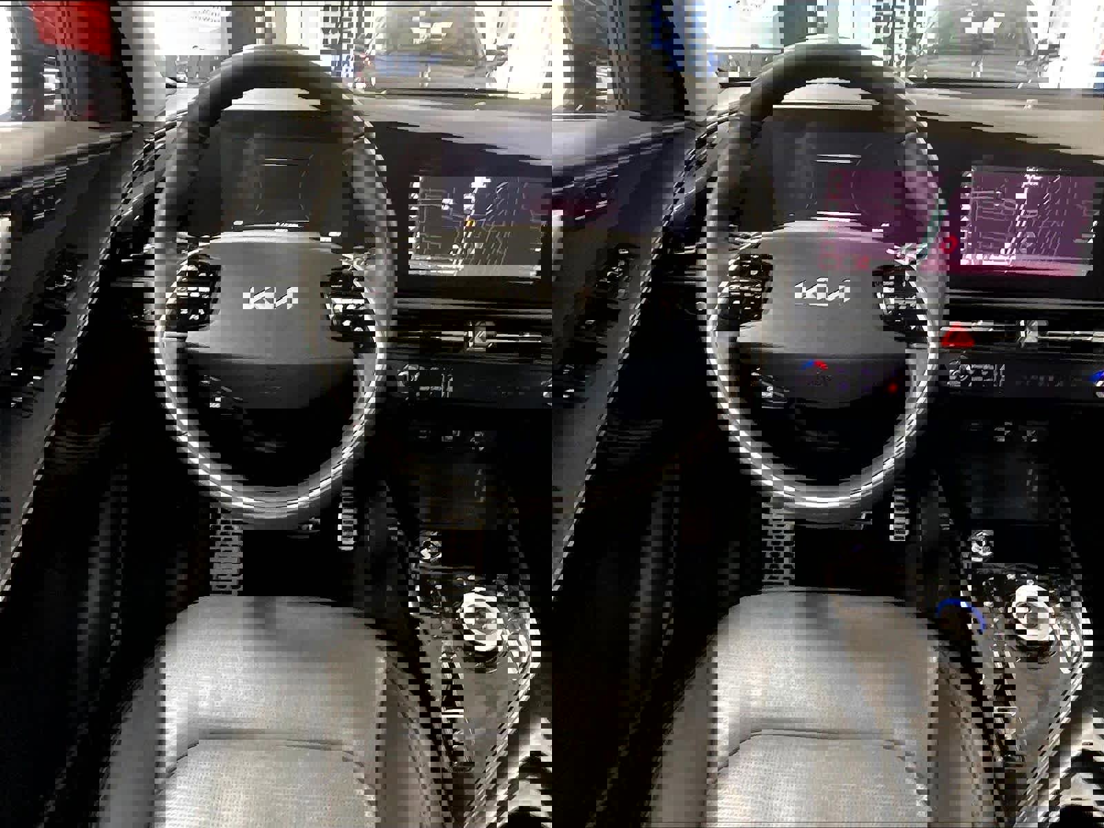 Used 2023 Kia Niro Wave w/ Wave Preserve Package FWD image 17