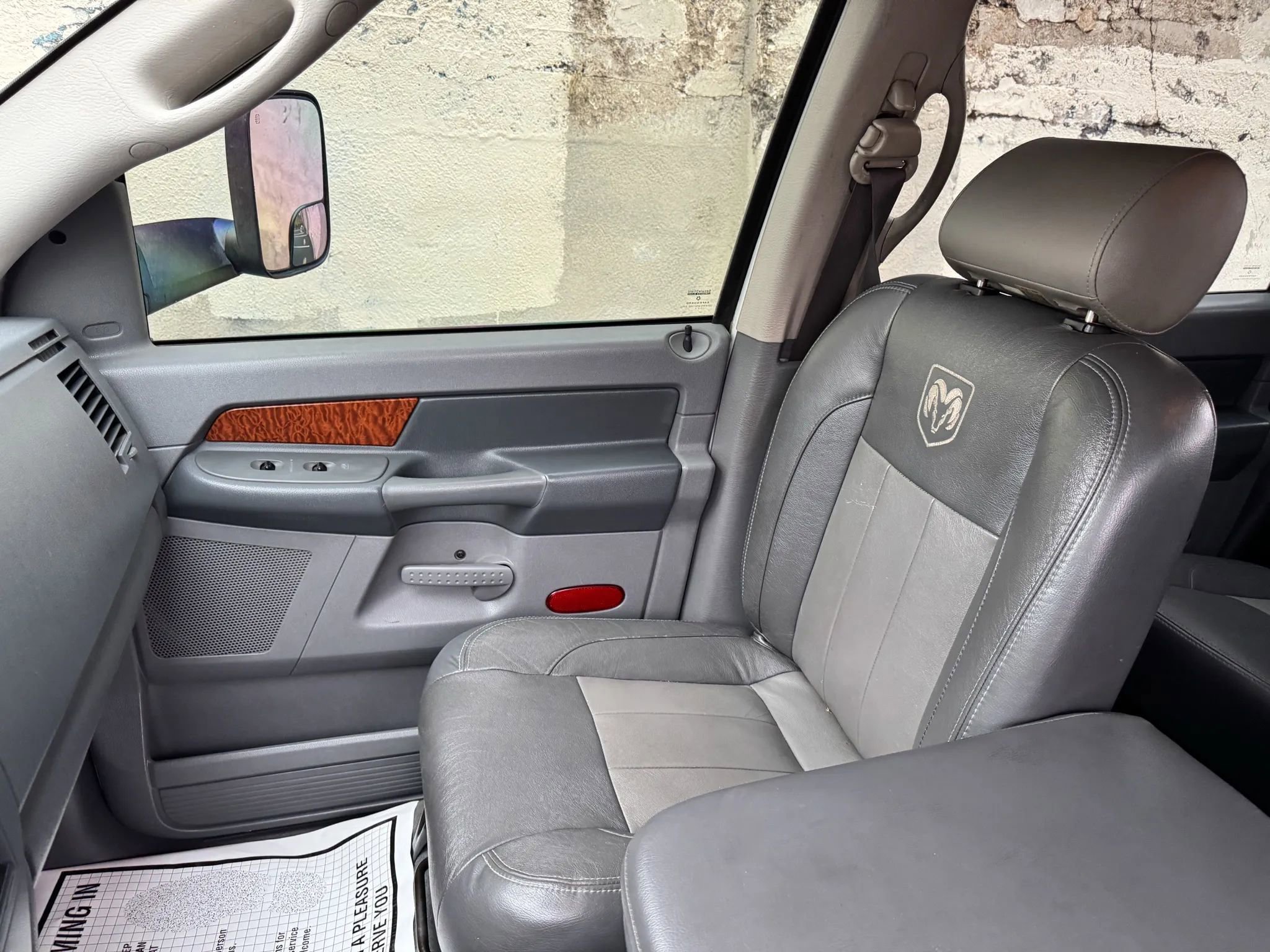 Used 2006 Dodge Ram 2500 Truck SLT w/ Light Group image 17