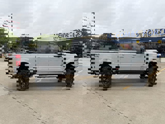 New 2026 Ford F250 Lariat w/ Black Appearance Package AWD/4WD image 7