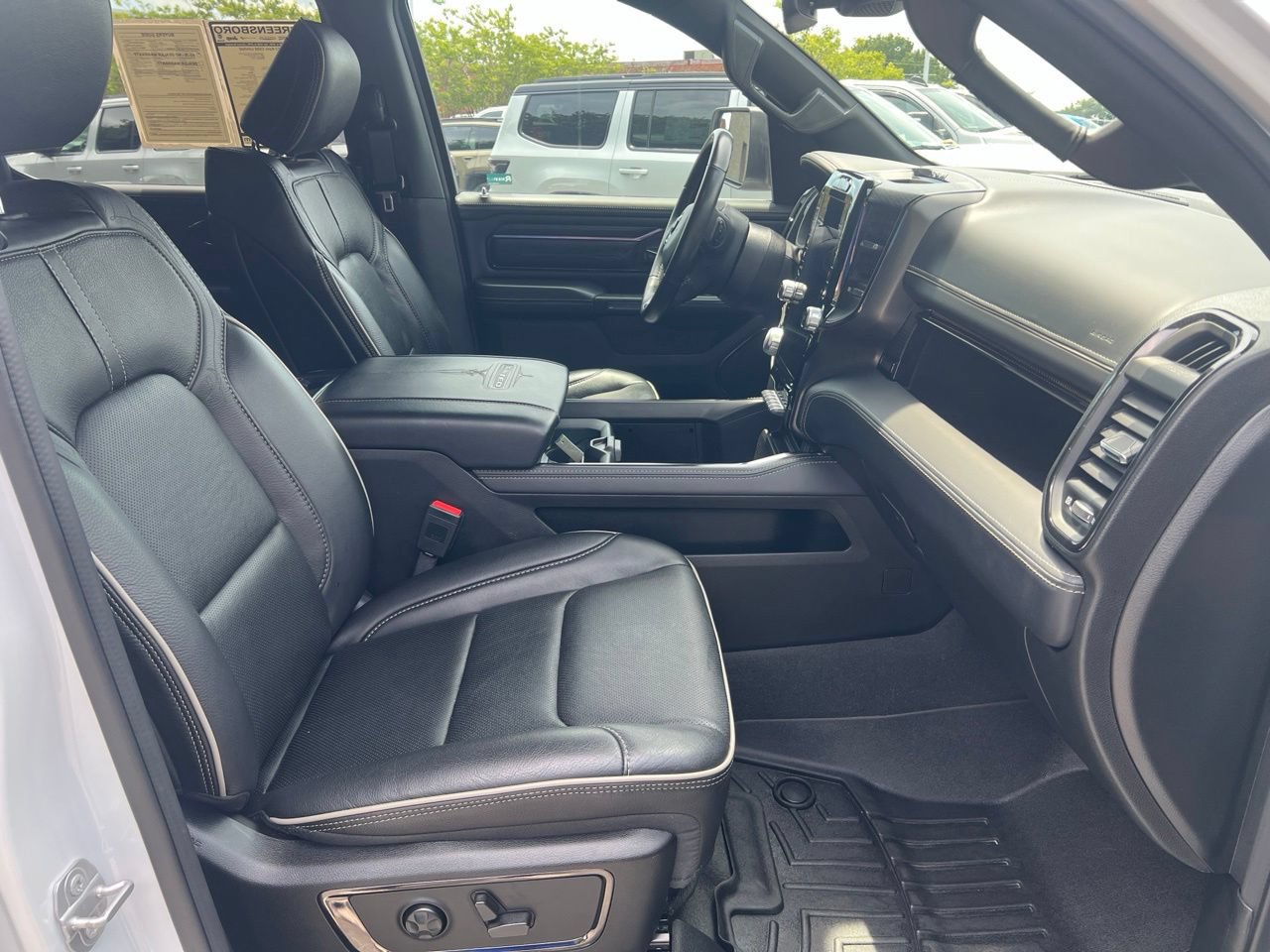Used 2023 RAM 1500 Limited w/ Body Color Bumper Group AWD/4WD image 25