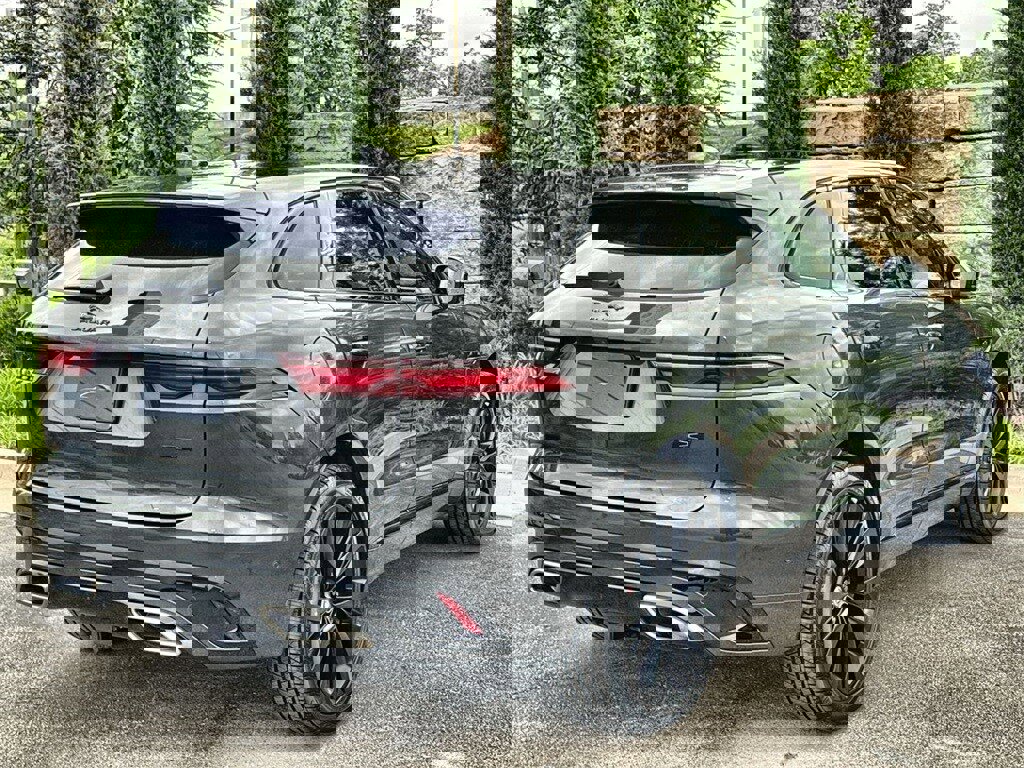 New 2026 Jaguar F-PACE R-Dynamic S image 5