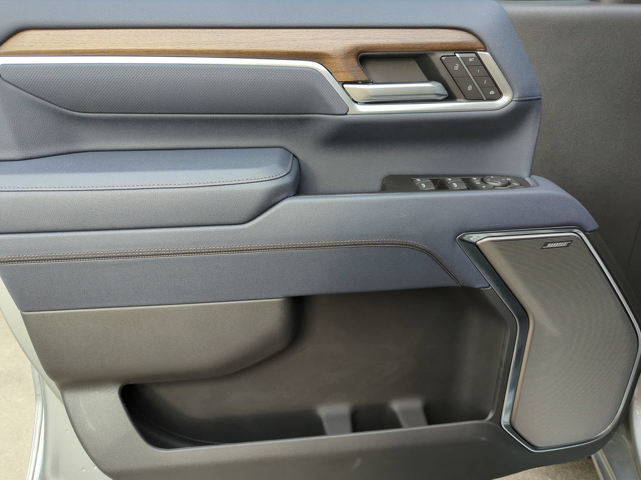 New 2026 Chevrolet Silverado 3500 High Country w/ High Country Premium Package AWD/4WD image 21