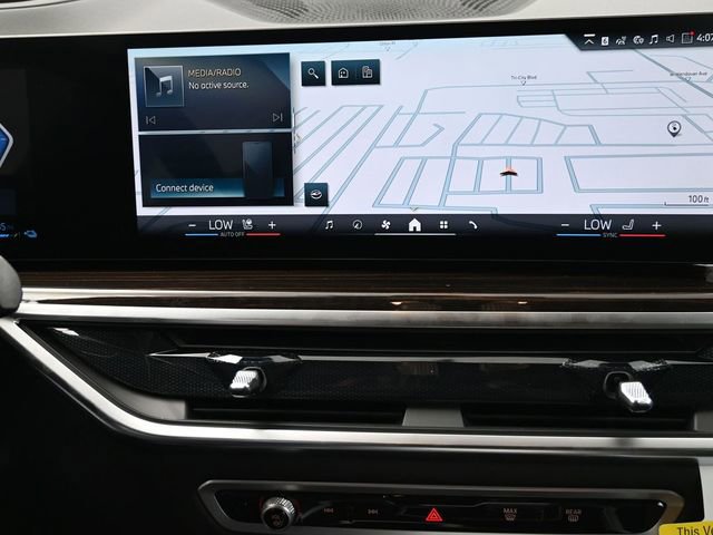 Used 2026 BMW X5 xDrive50e w/ Climate Comfort Package image 13