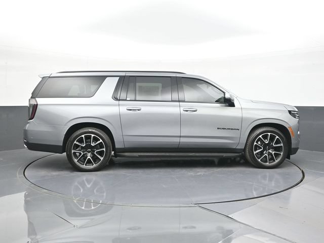 New 2026 Chevrolet Suburban RST w/ RST Capability Package AWD/4WD image 12