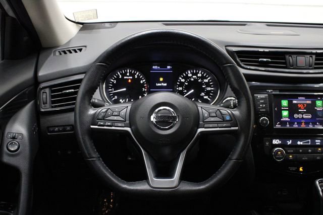Used 2020 Nissan Rogue SL image 25