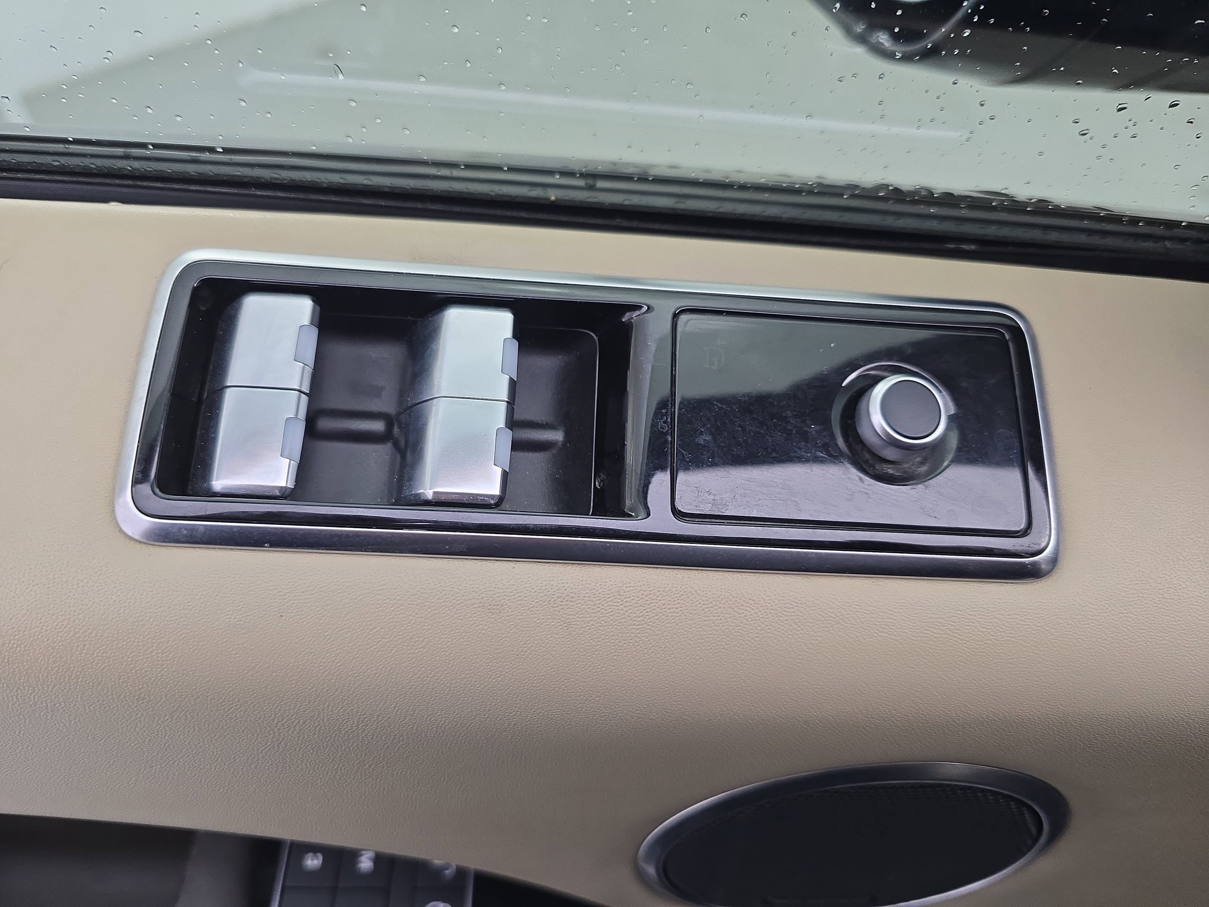 Used 2020 Land Rover Range Rover Sport HSE Dynamic image 26