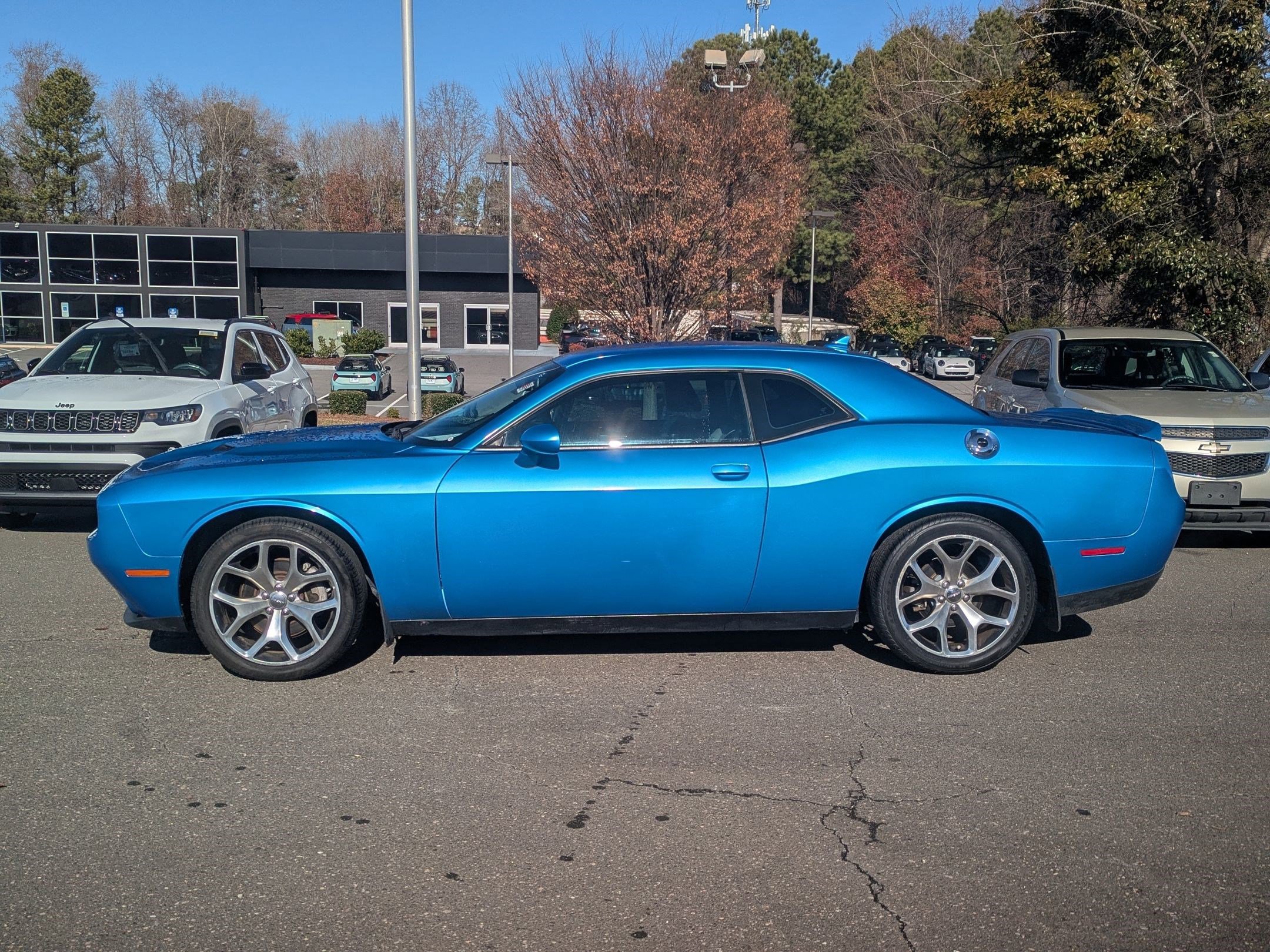 Used 2016 Dodge Challenger SXT Plus image 8