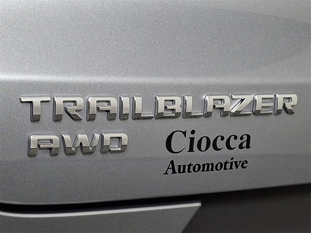 Used 2023 Chevrolet TrailBlazer LT image 29
