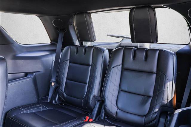 Used 2018 Ford Explorer Platinum image 26
