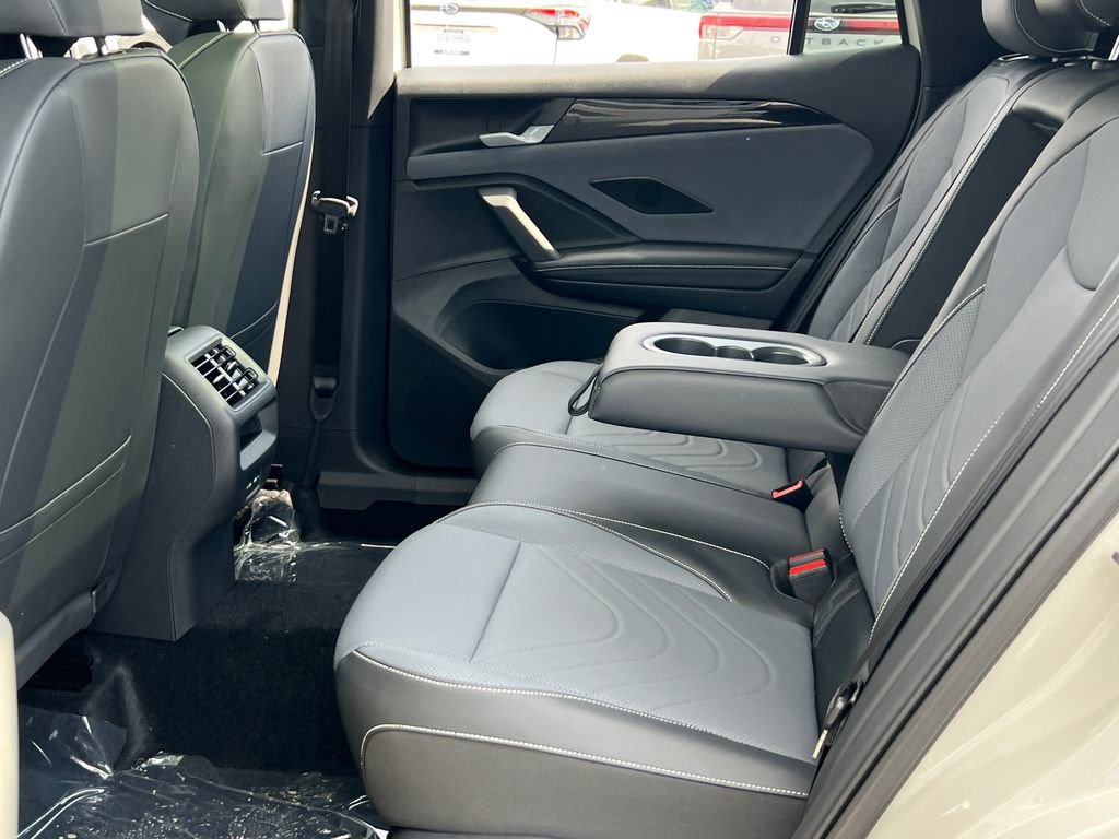 New 2026 Volkswagen Tiguan SE R-Line image 18