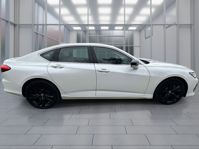 Used 2022 Acura TLX w/ Technology Package FWD image 2