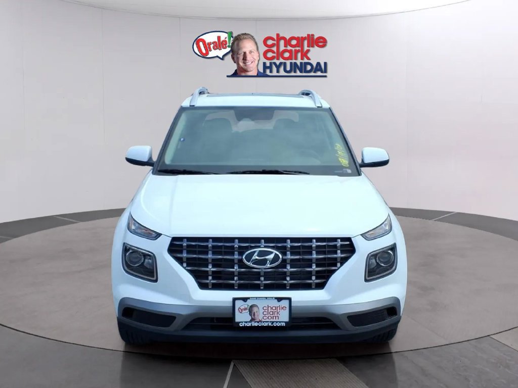 New 2026 Hyundai Venue SEL FWD image 8