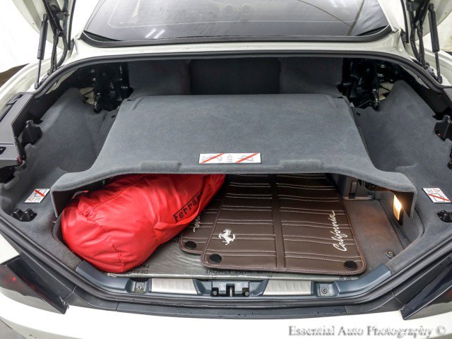 Used 2012 Ferrari California image 22