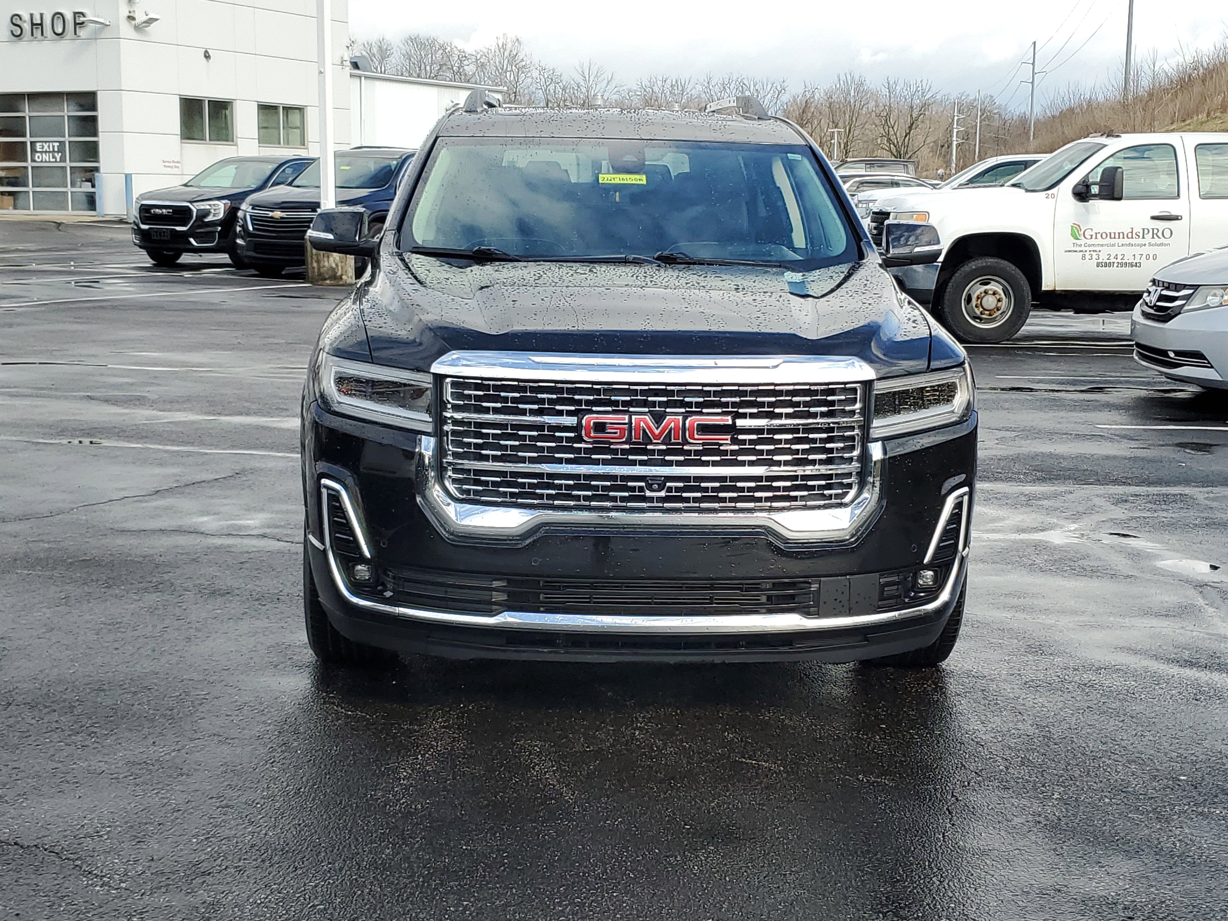 Used 2021 GMC Acadia Denali w/ Denali Ultimate Package image 2