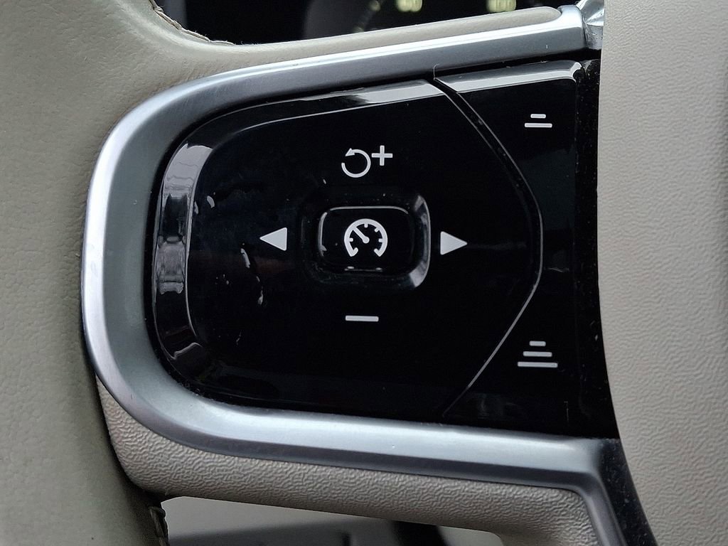 Used 2019 Volvo XC90 T6 Inscription w/ Luxury Package image 22