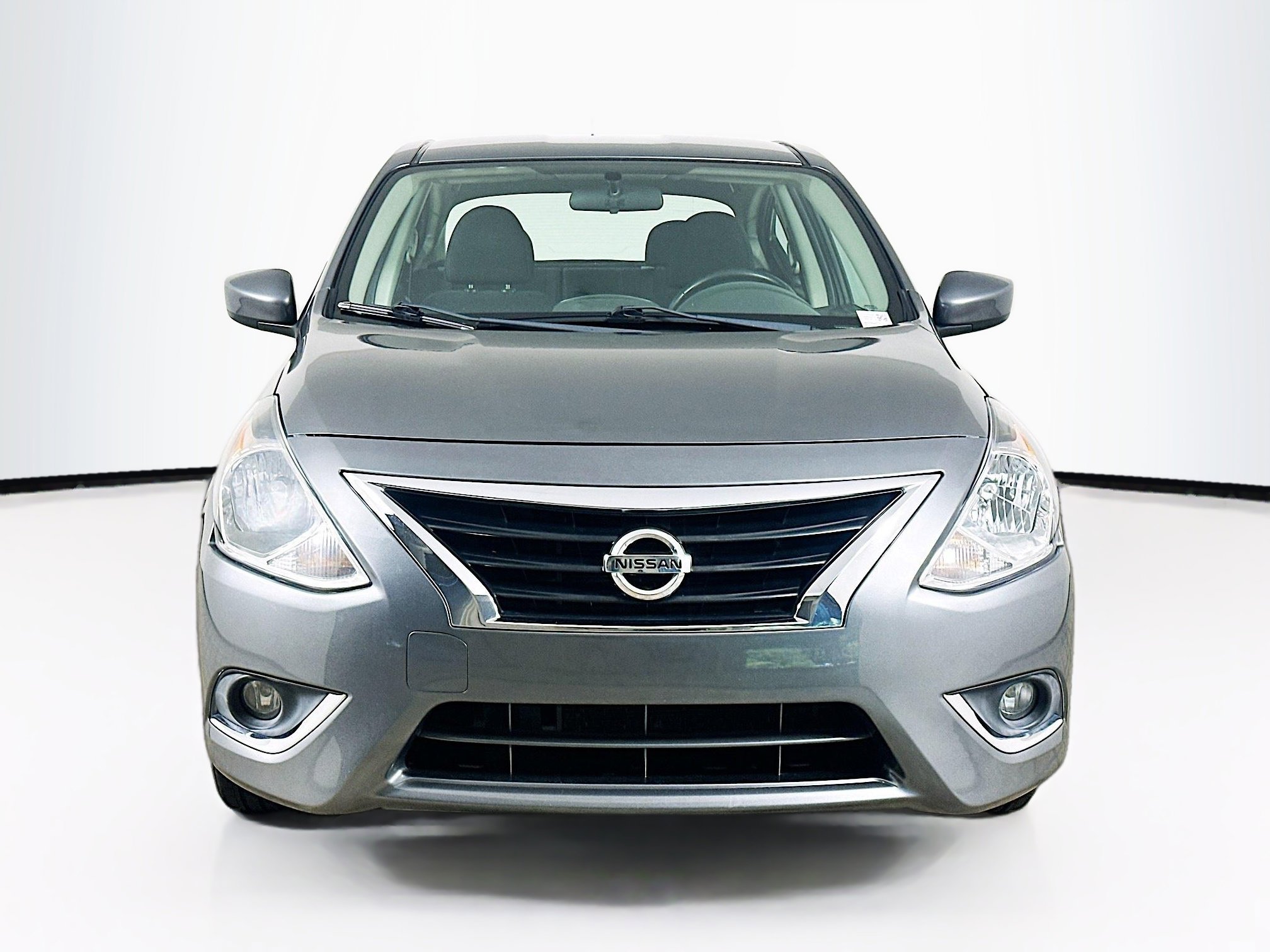 Used 2019 Nissan Versa SV w/ SV Special Edition Package FWD image 2