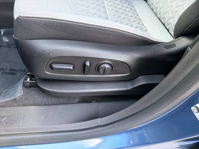 Used 2024 Chevrolet Equinox LT FWD image 18