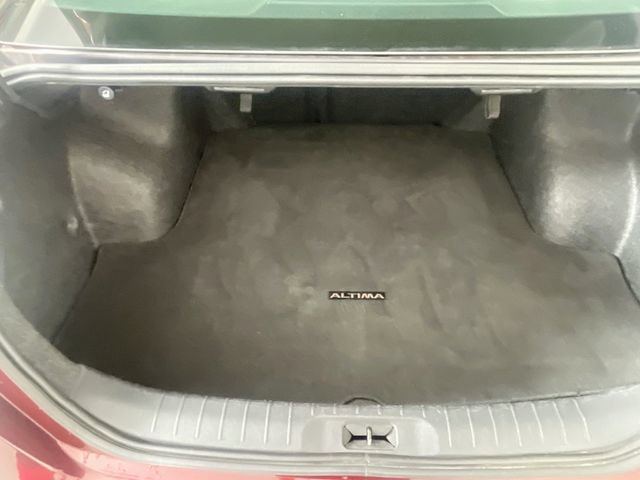 Used 2025 Nissan Altima 2.5 SV FWD image 24