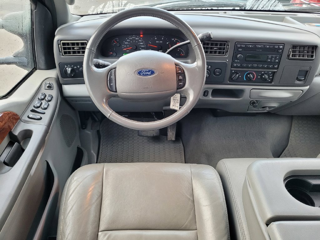 Used 2004 Ford F350 Lariat AWD/4WD image 12
