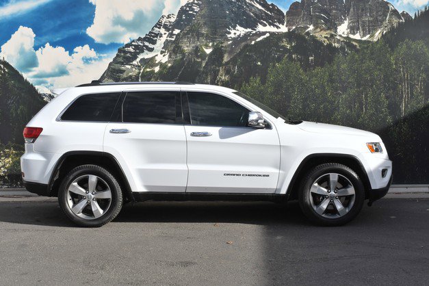 Used 2016 Jeep Grand Cherokee Limited w/ Trailer Tow Group IV image 2