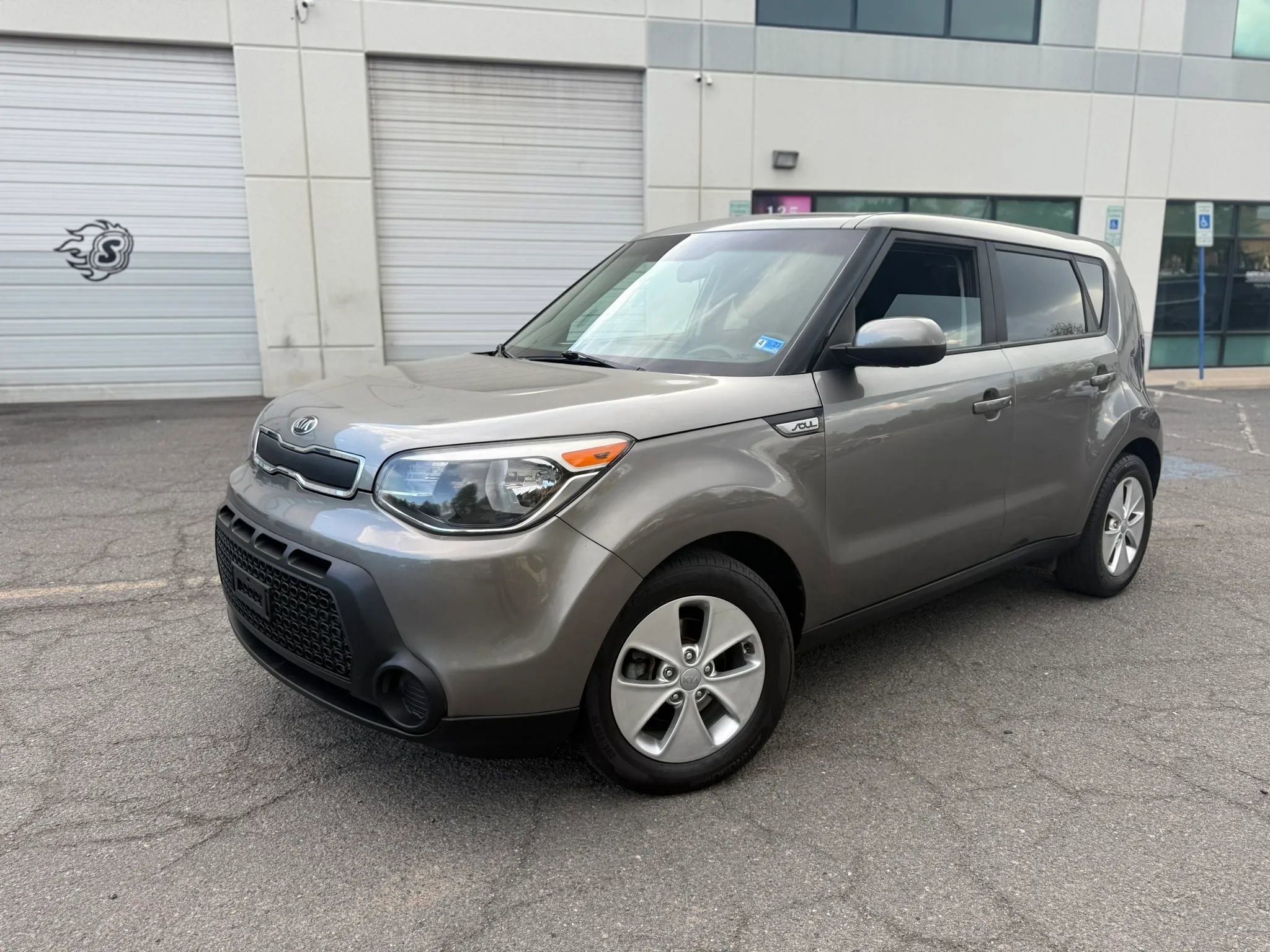 Used 2016 Kia Soul FWD image 5
