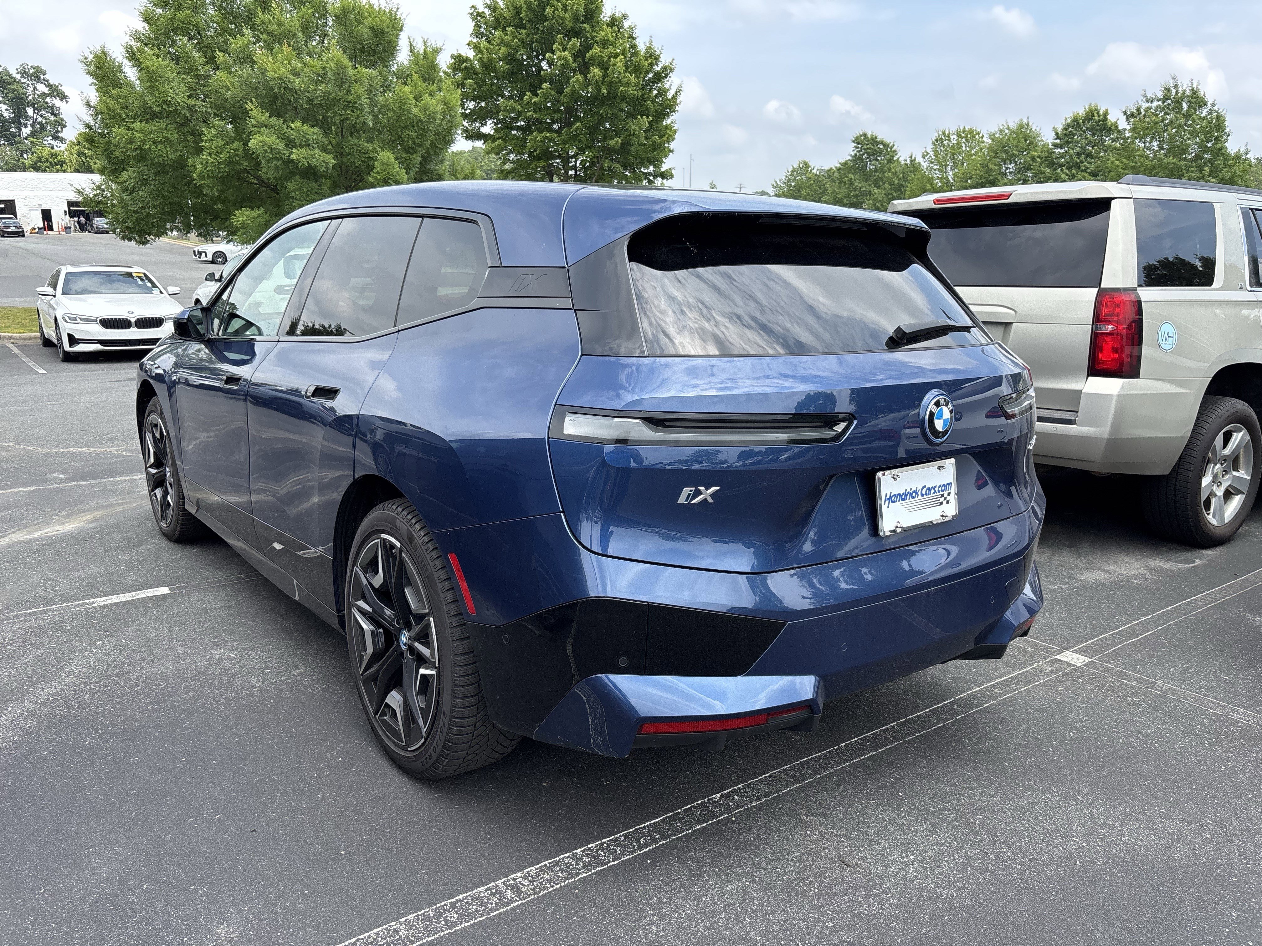 Certified 2024 BMW iX xDrive50 w/ Premium Package AWD/4WD image 19