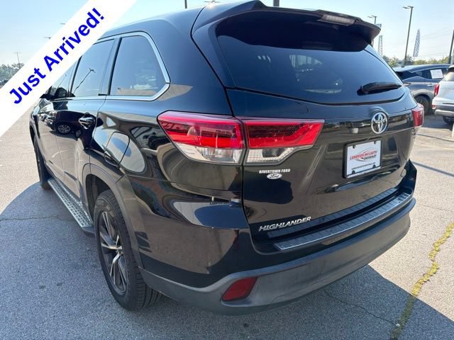 Used 2018 Toyota Highlander LE FWD image 5