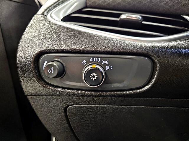 Used 2021 Chevrolet Malibu LT image 14