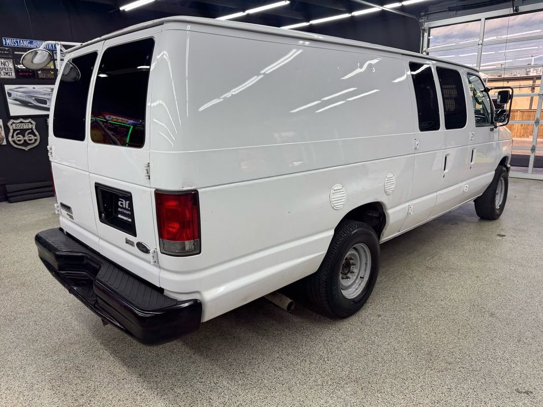 Used 2014 Ford E-350 and Econoline 350 Extended Super Duty image 5