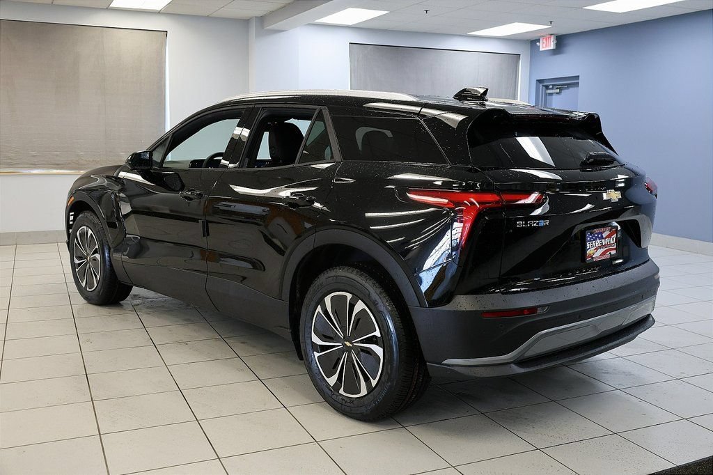 New 2026 Chevrolet Blazer EV LT FWD image 4