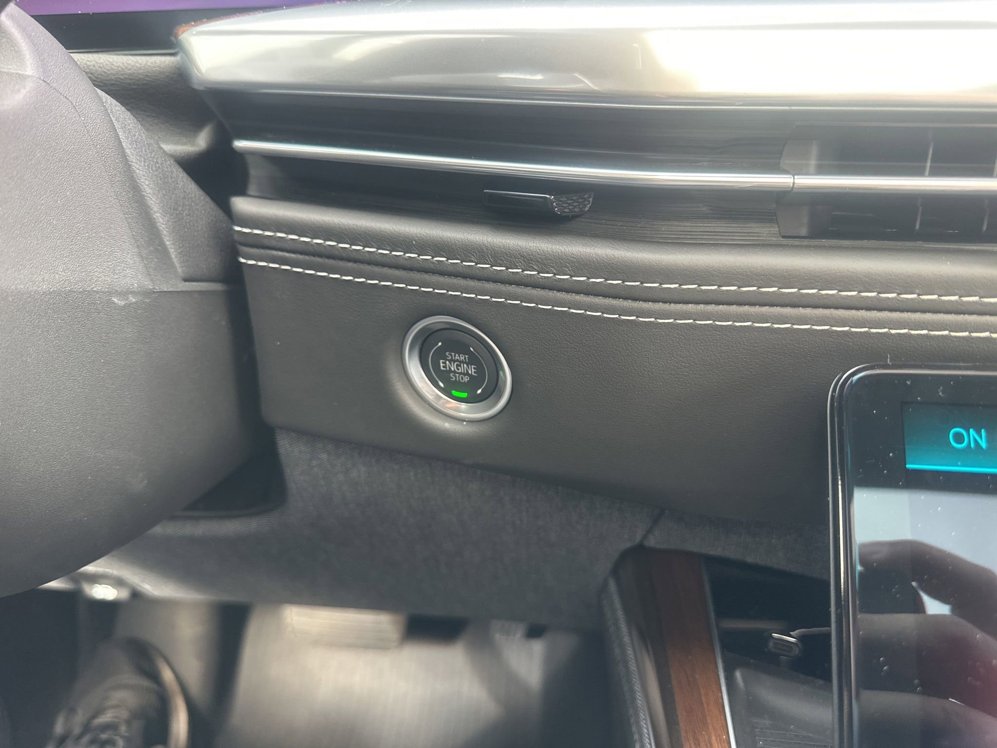 Used 2026 Cadillac Escalade Platinum Sport w/ LPO, ONYX Package image 59