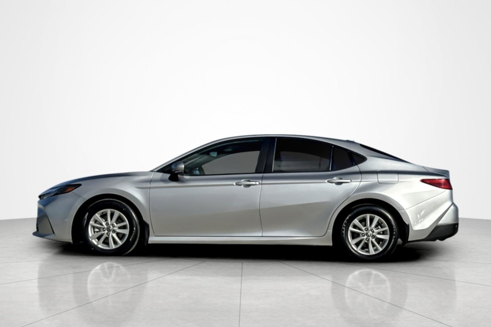 Certified 2025 Toyota Camry LE FWD image 2